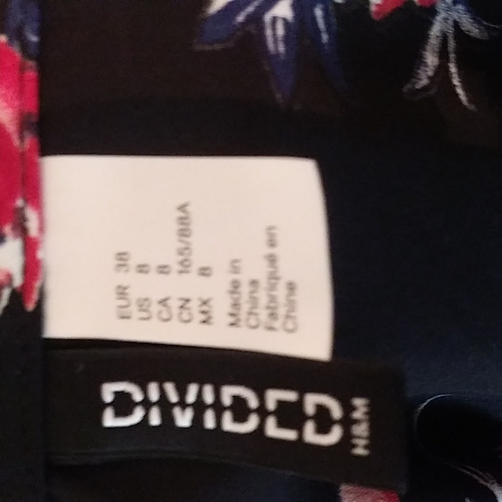 Divided top - Picture 3 of 4